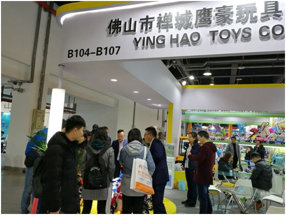 佛山市探花APP下载安卓玩具2019年新品发布会推出具有积木等多玩法的多乐拼儿童电玩车